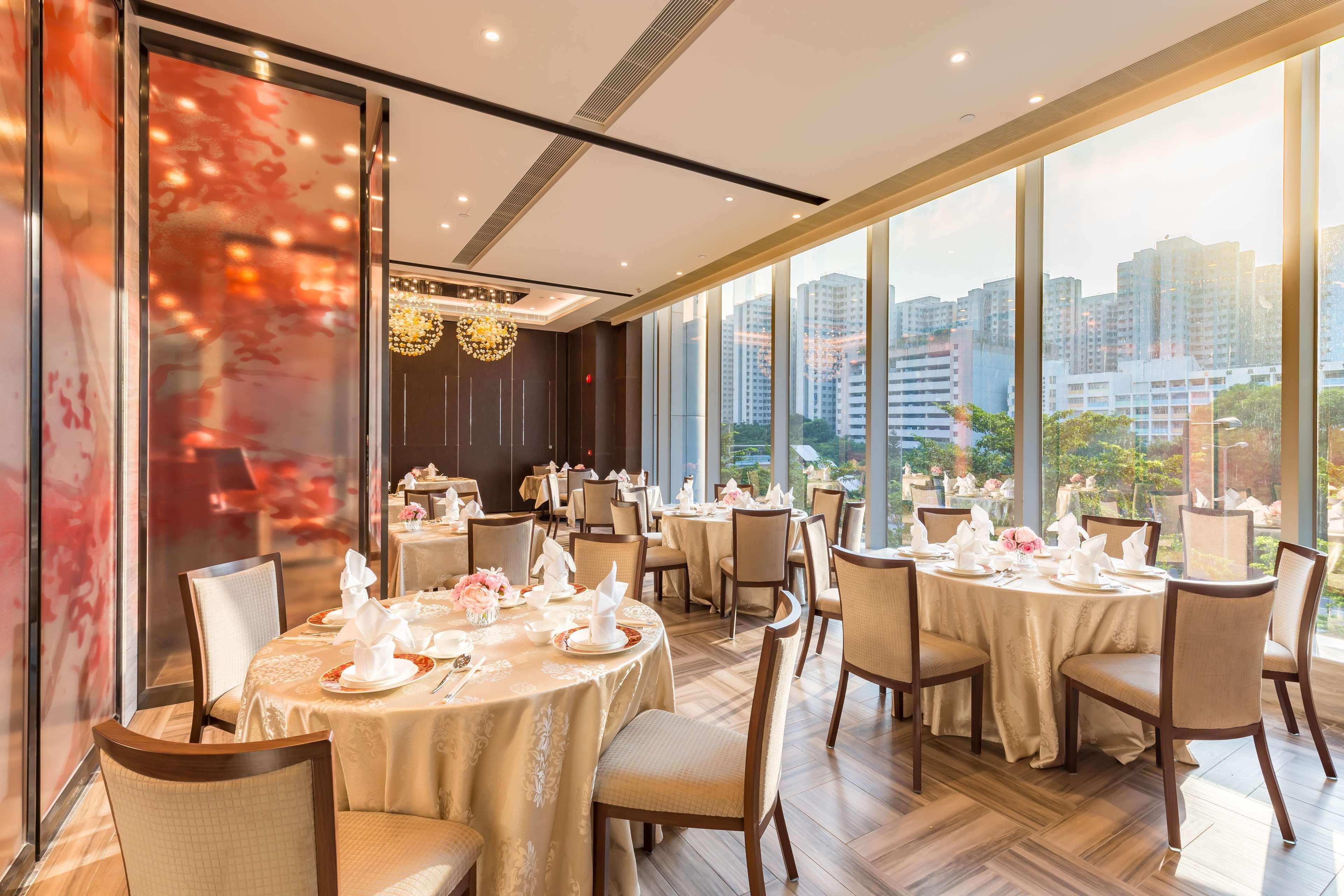 Hilton Garden Inn Hong Kong Mongkok Exterior photo