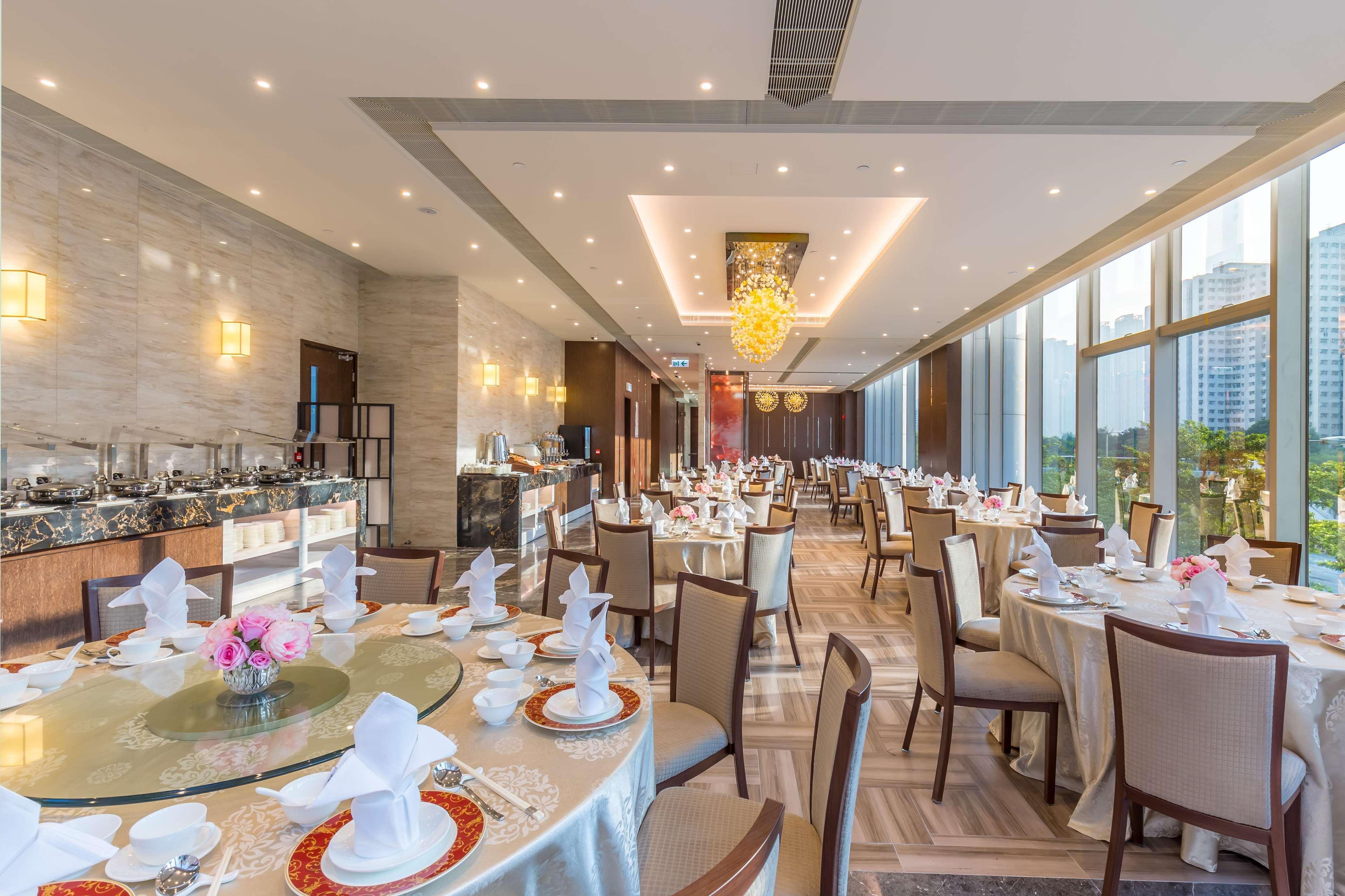 Hilton Garden Inn Hong Kong Mongkok Exterior photo