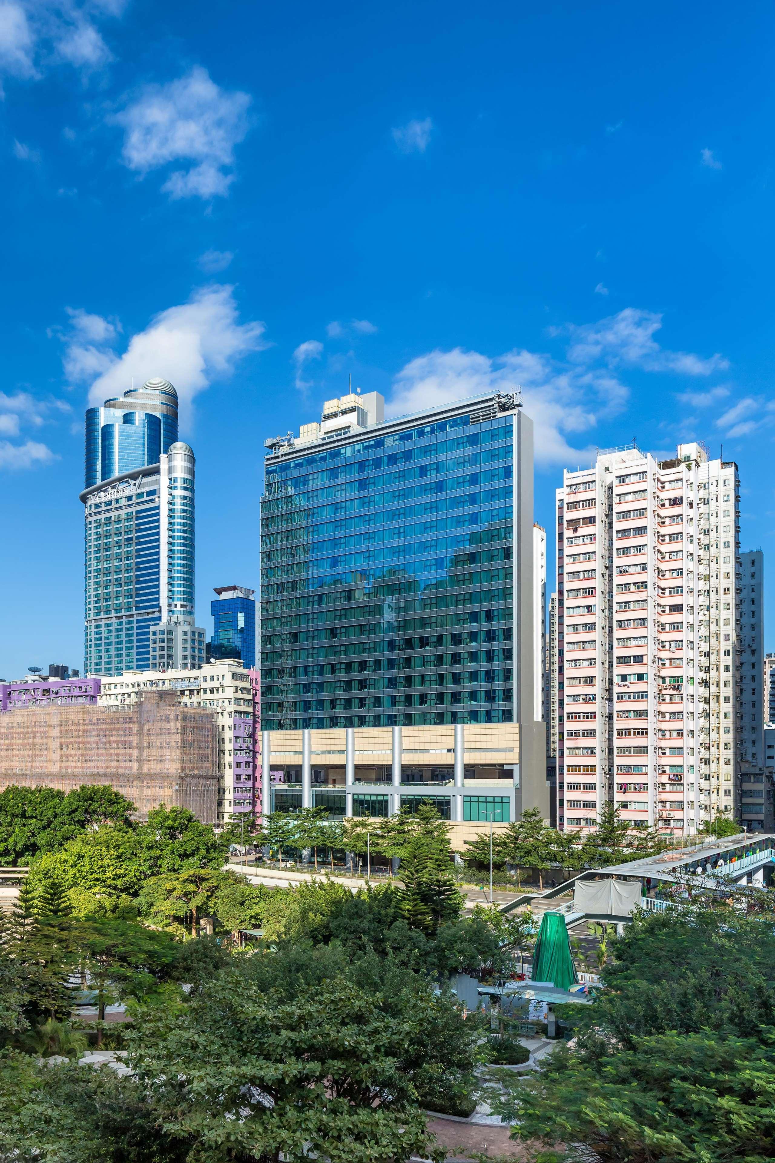 Hilton Garden Inn Hong Kong Mongkok Exterior photo