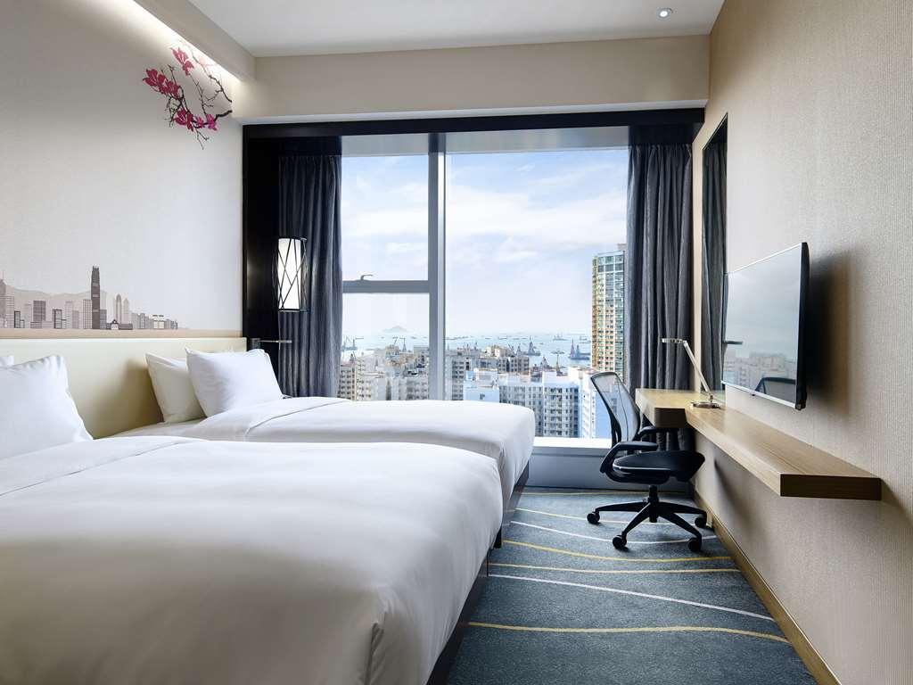 Hilton Garden Inn Hong Kong Mongkok Exterior photo