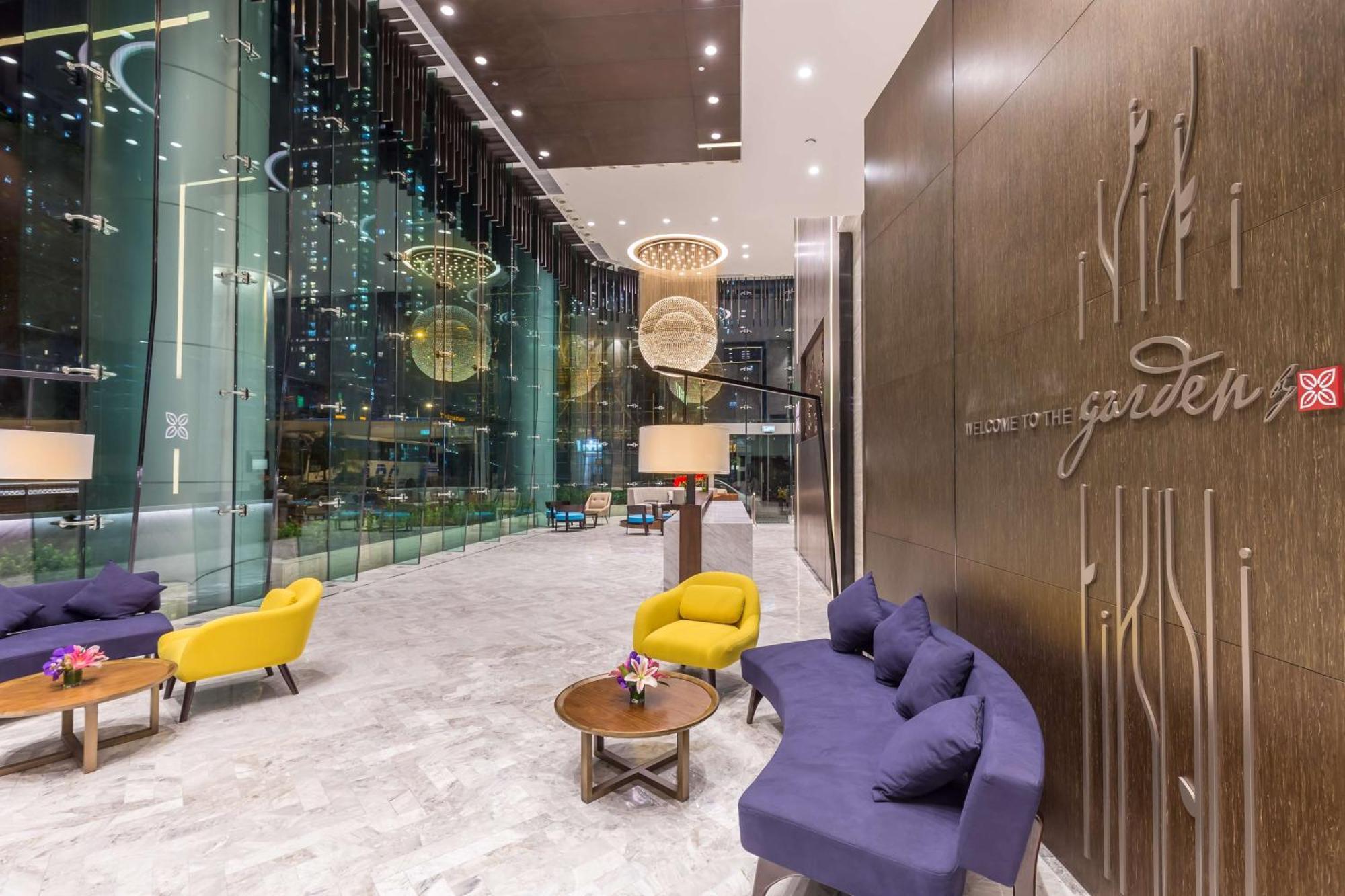Hilton Garden Inn Hong Kong Mongkok Exterior photo
