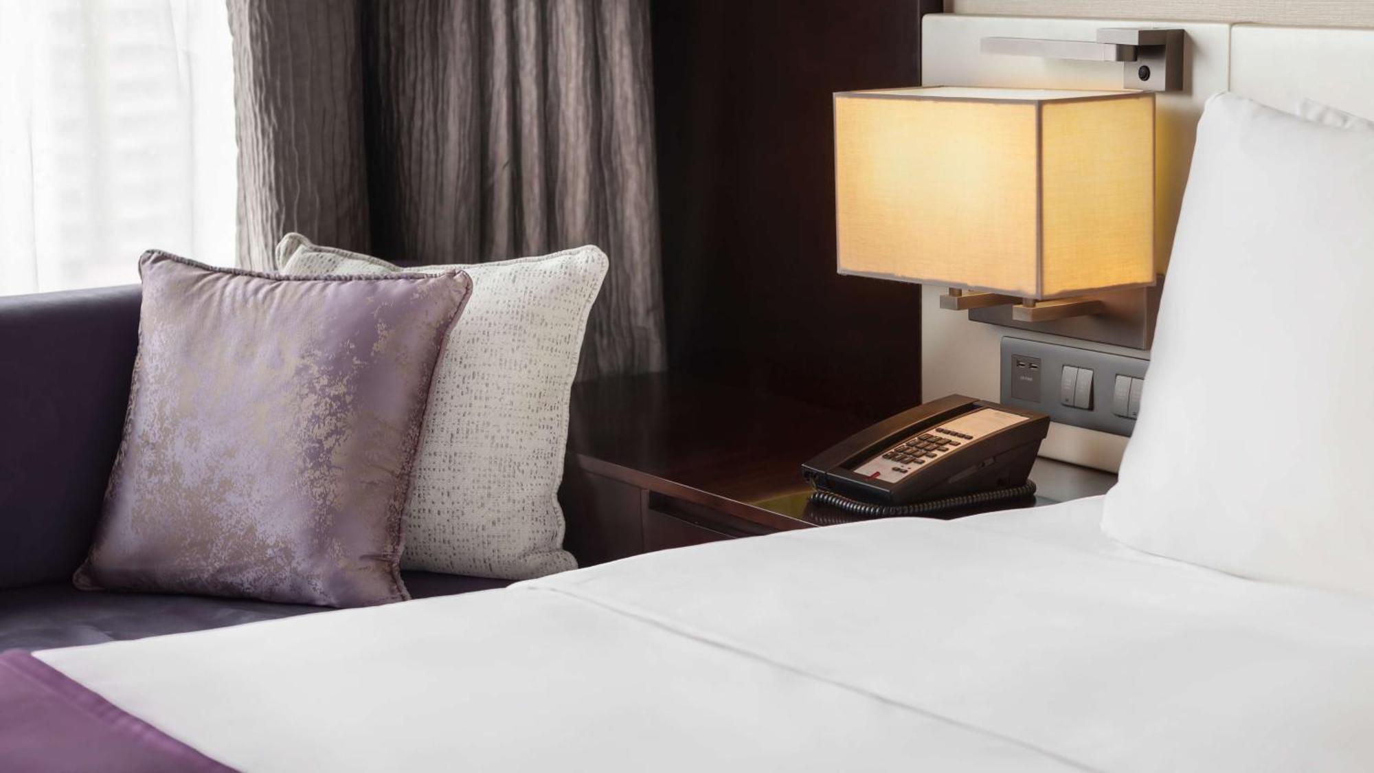 Hilton Garden Inn Hong Kong Mongkok Exterior photo