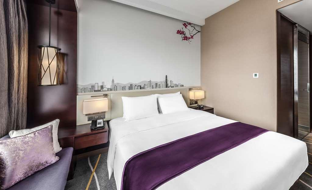 Hilton Garden Inn Hong Kong Mongkok Room photo