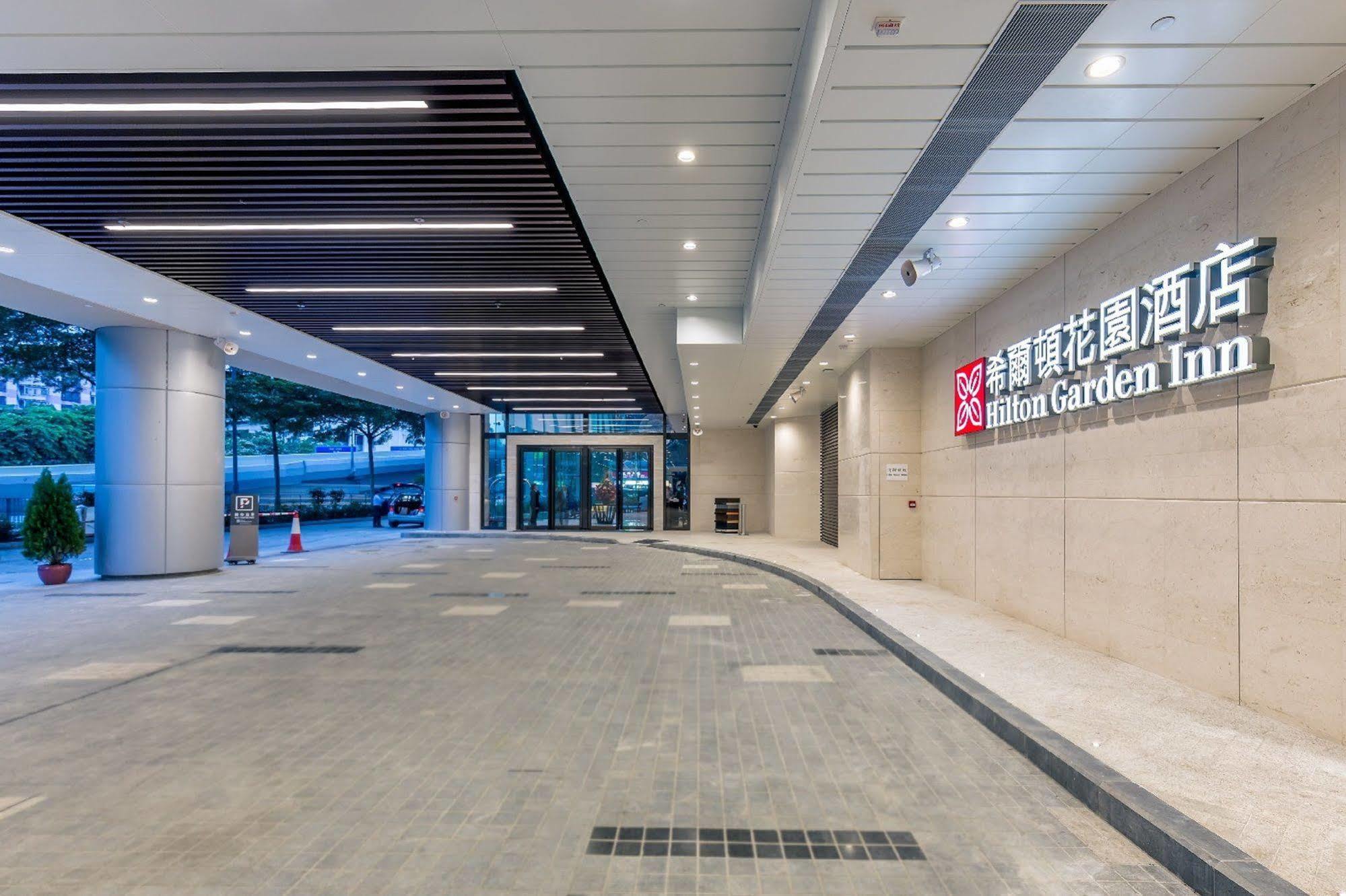 Hilton Garden Inn Hong Kong Mongkok Exterior photo
